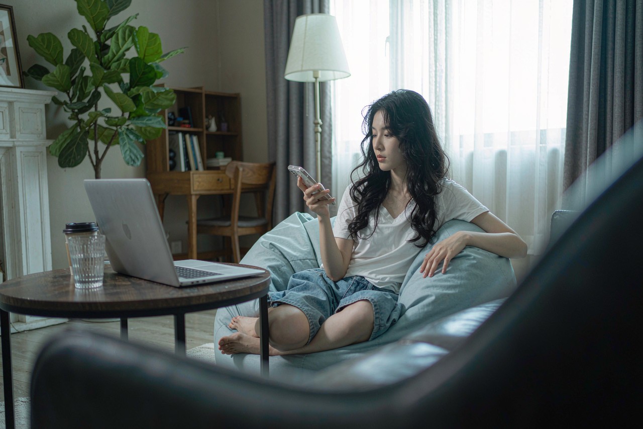 电信宽带续费：包年划算还是月付划算